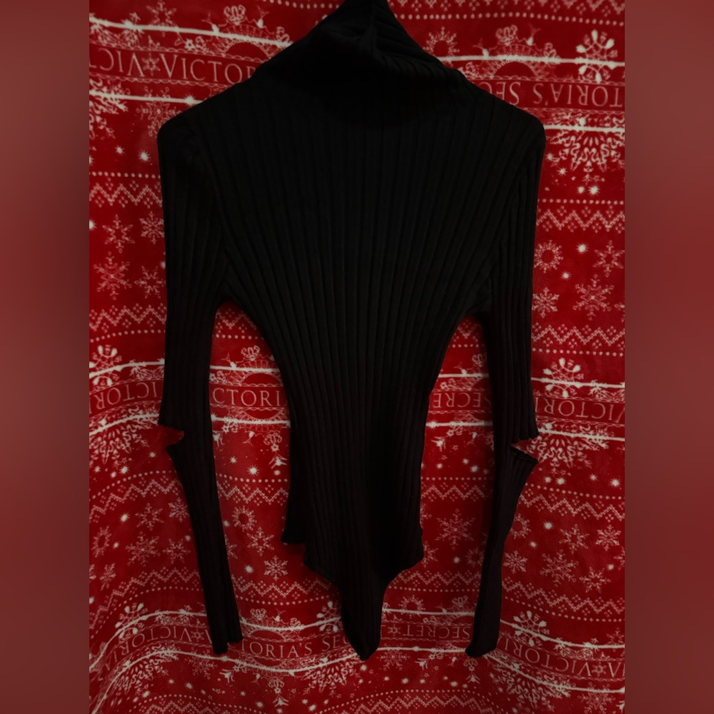 Fashion Nova Black Ribbed Long Sleeve Bodysuit